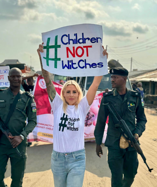 This is Anja Lovén from Land of Hope protesting for children's rights in Nigeria